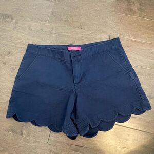 Lilly Pulitzer Mid Rise Navy Bermuda Shorts with Scalloped Hem - Size 8